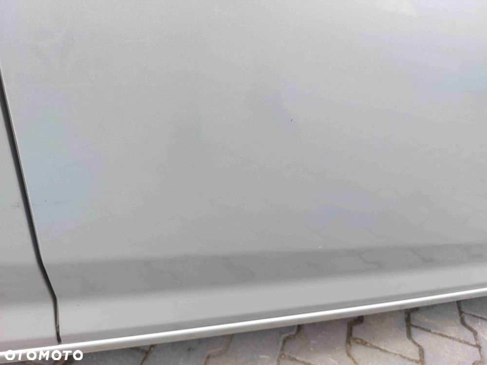 DRZWI KOMPLETNE PRAWY PRZÓD KIA CEED I 5D 9S - 4