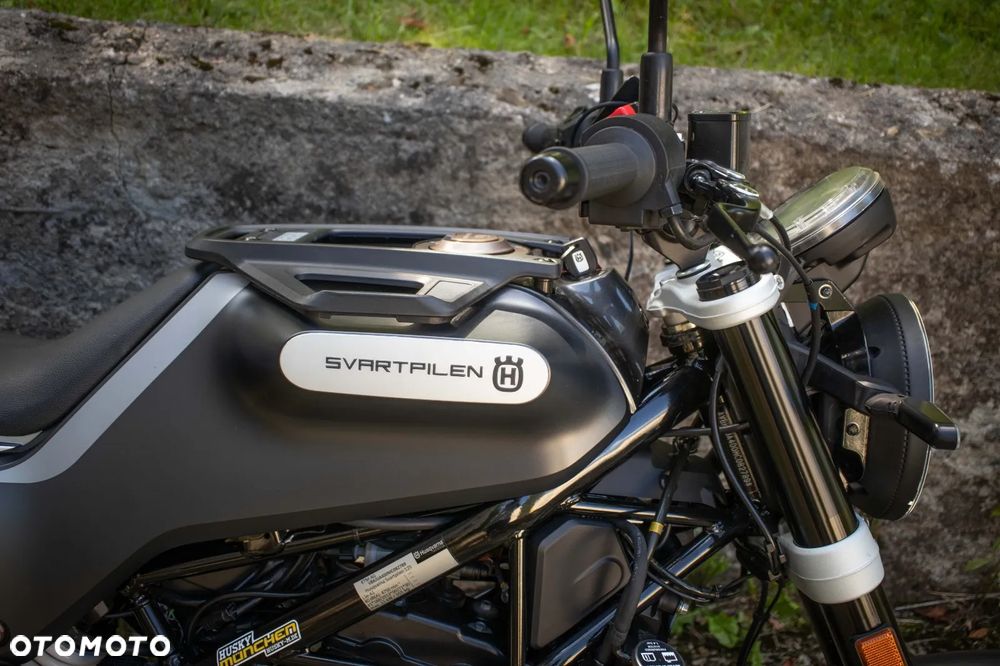 Husqvarna Svartpilen - 7