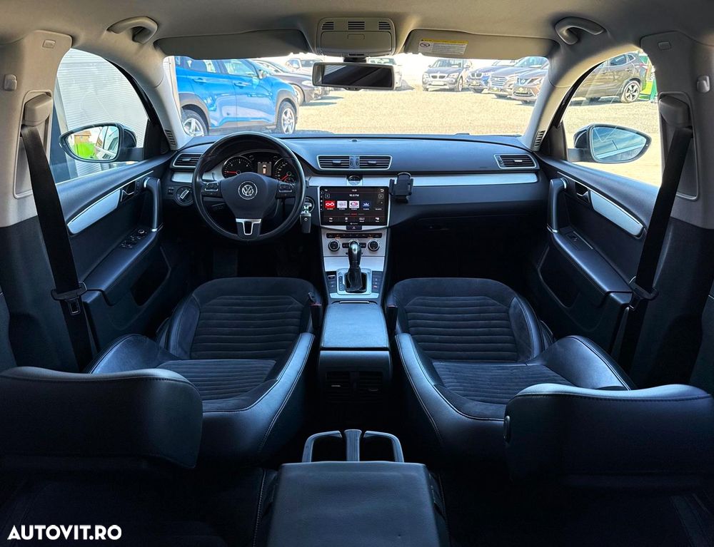 Volkswagen Passat 2.0 TDI BlueMotion Technology DSG Highline - 24