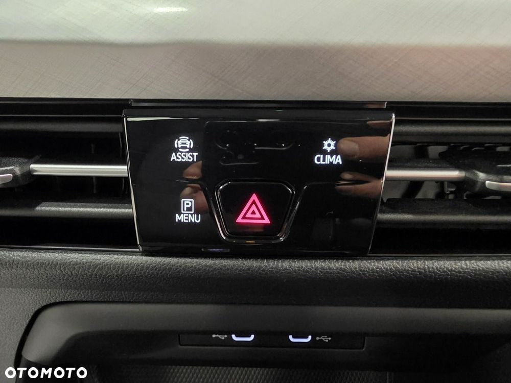 Volkswagen Golf 1.5 TSI Special Edition - 28