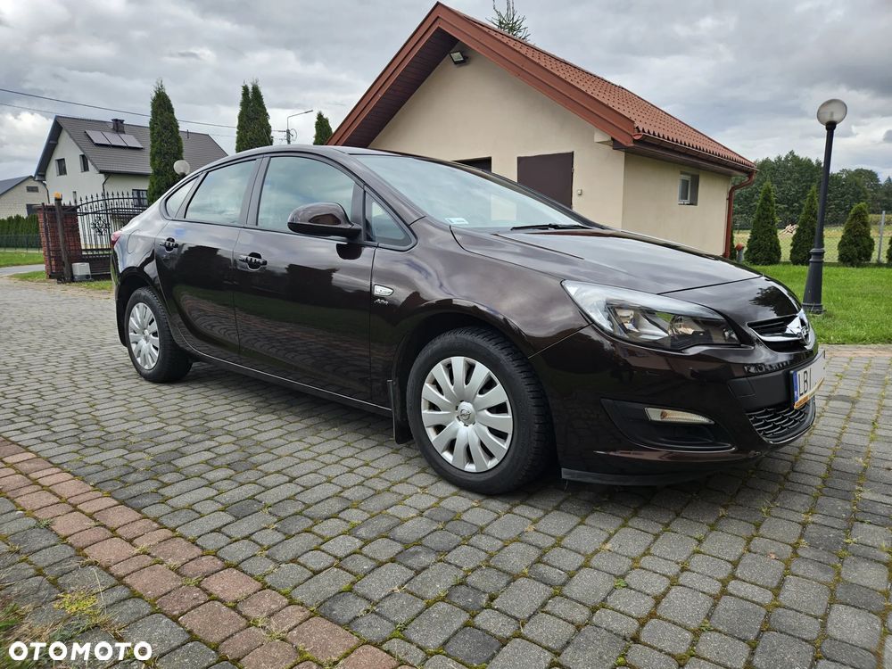 Opel Astra - 2