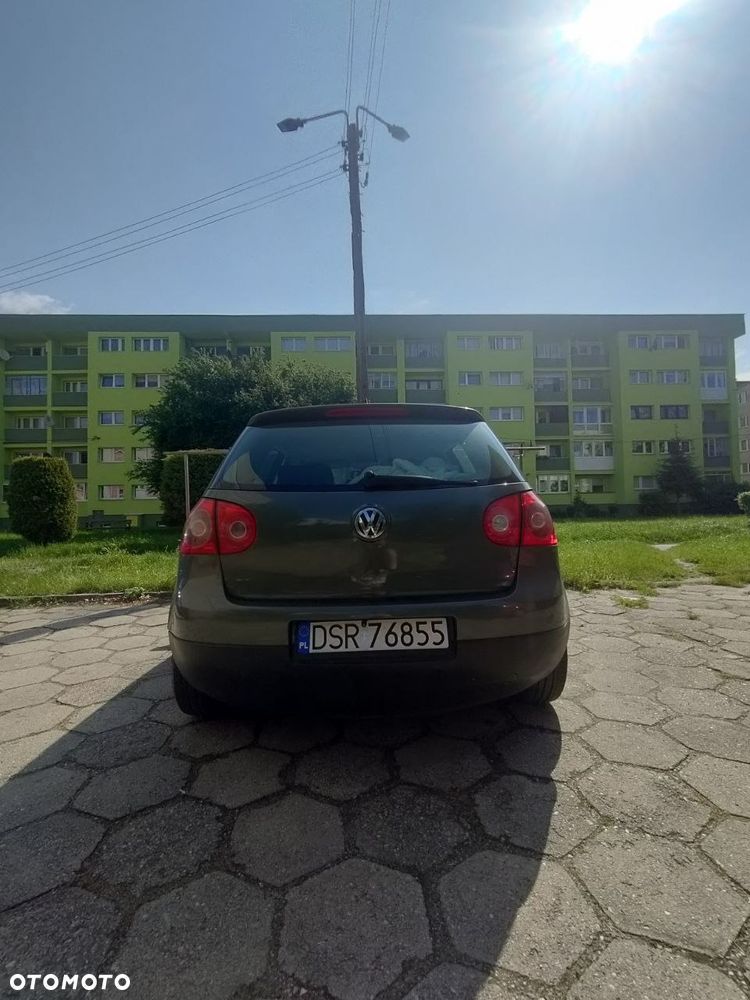Volkswagen Golf 2.0 TDI Tour - 4