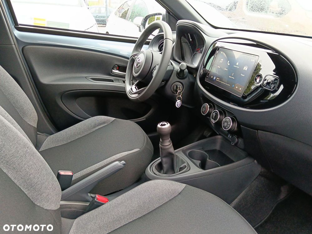 Toyota Aygo X - 9