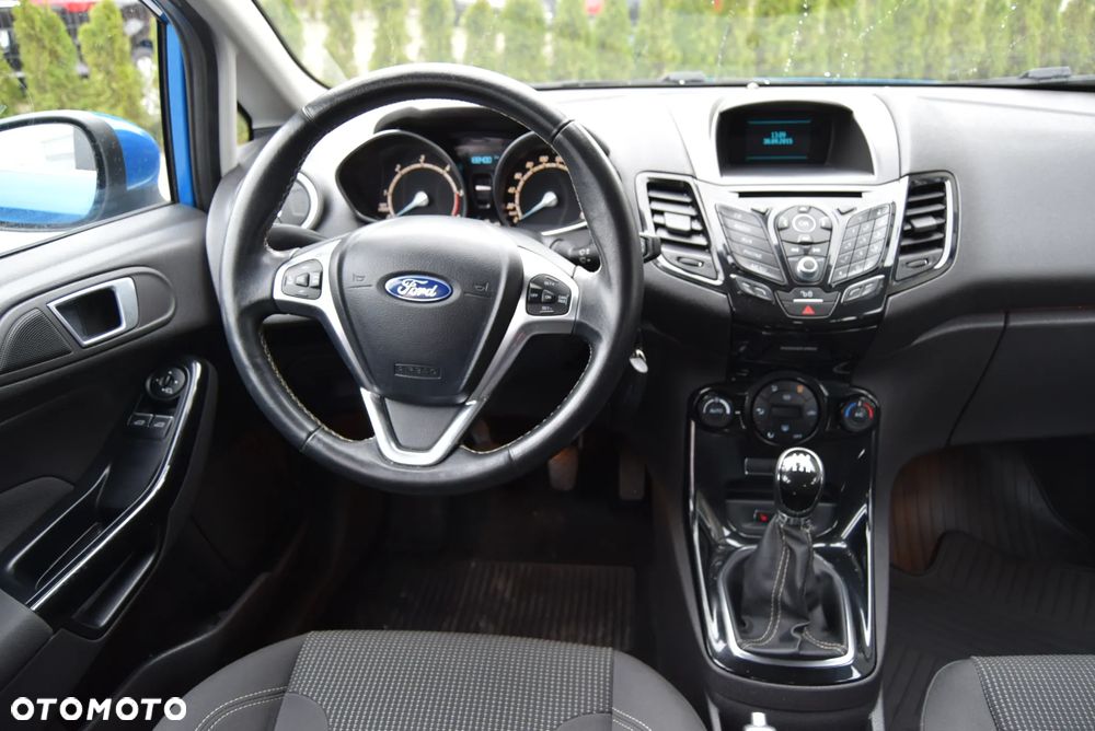 Ford Fiesta 1.5 TDCi Celebration - 21