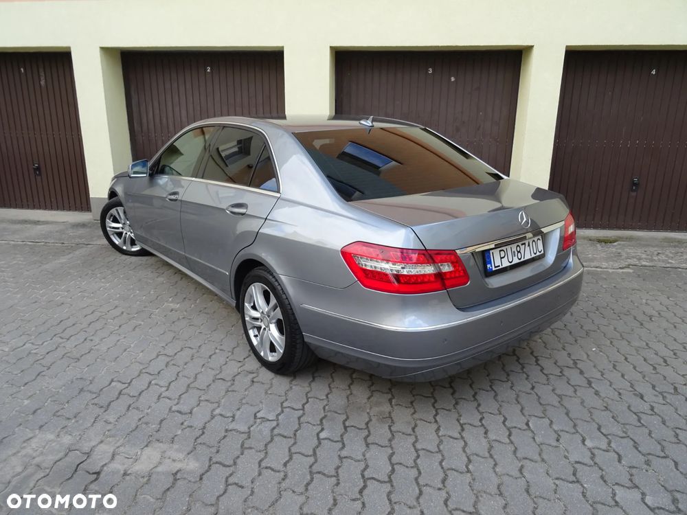 Mercedes-Benz Klasa E 200 CDI 7G-TRONIC Elegance - 4