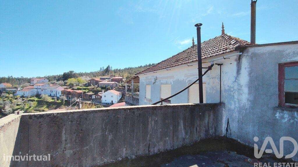 Casa / Villa T3 em Alvares de 193 m2 - Grande imagem: 5/19