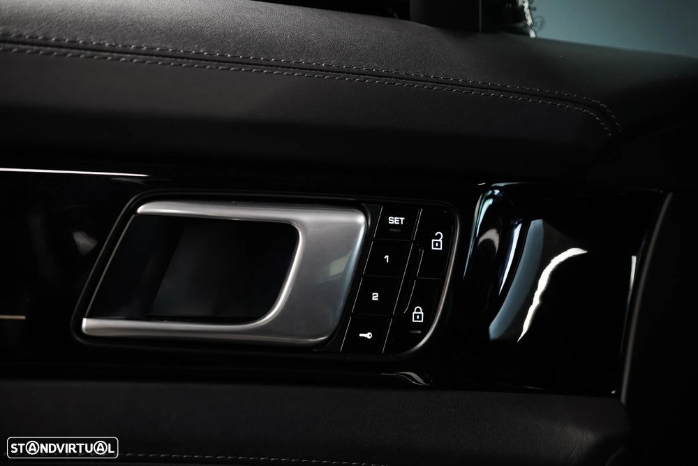 Porsche Panamera Sport Turismo 4 E-Hybrid 10 Years Edition - 23