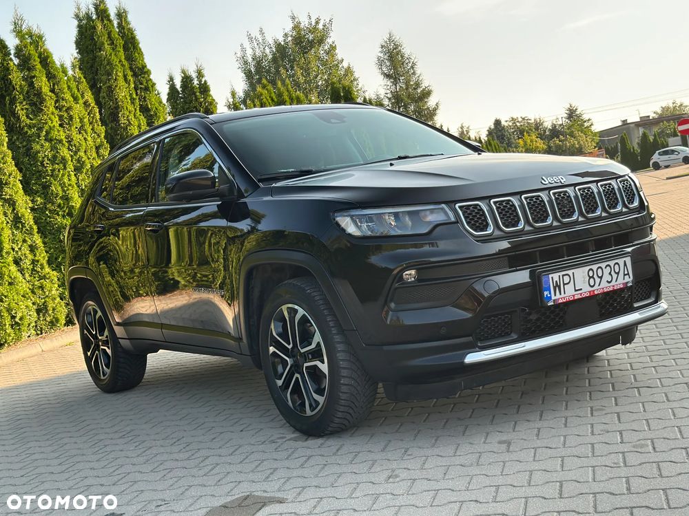 Jeep Compass - 28