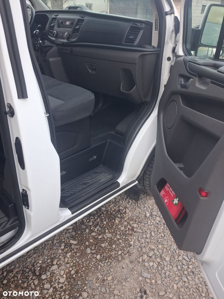 Ford Transit Custom 300 L1H1 Limited (bryg.) - 10