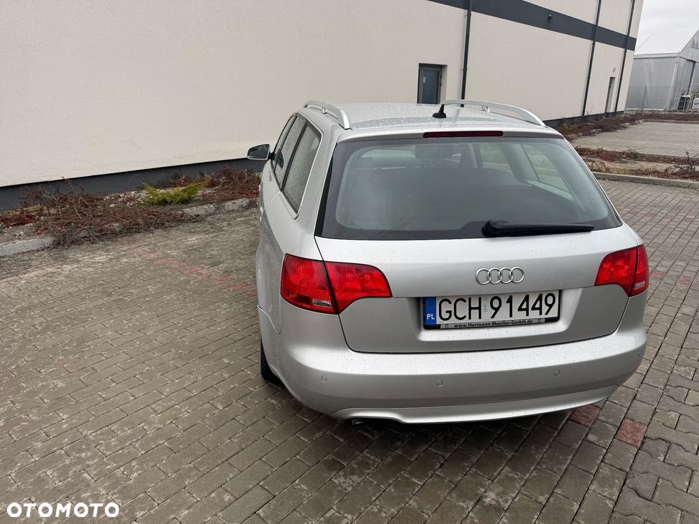 Audi A4 Avant 2.0 TDI DPF - 8