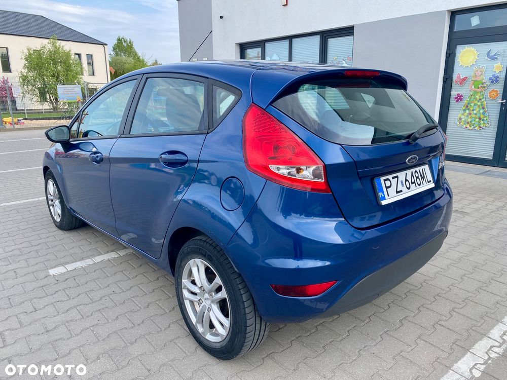 Ford Fiesta - 10