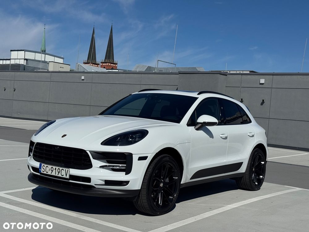 Porsche Macan - 1