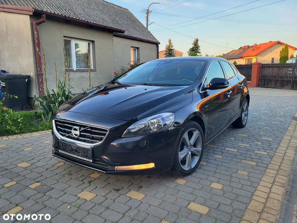 Volvo V40 T3 Momentum - 9