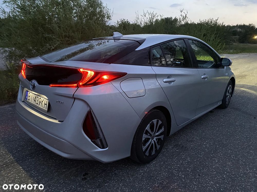 Toyota Prius Hybrid - 17