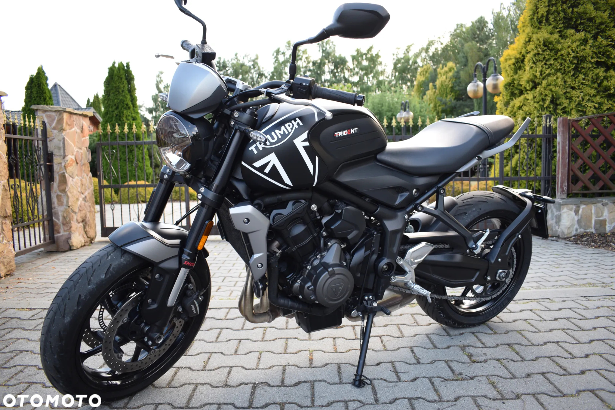 Triumph Trident - 15