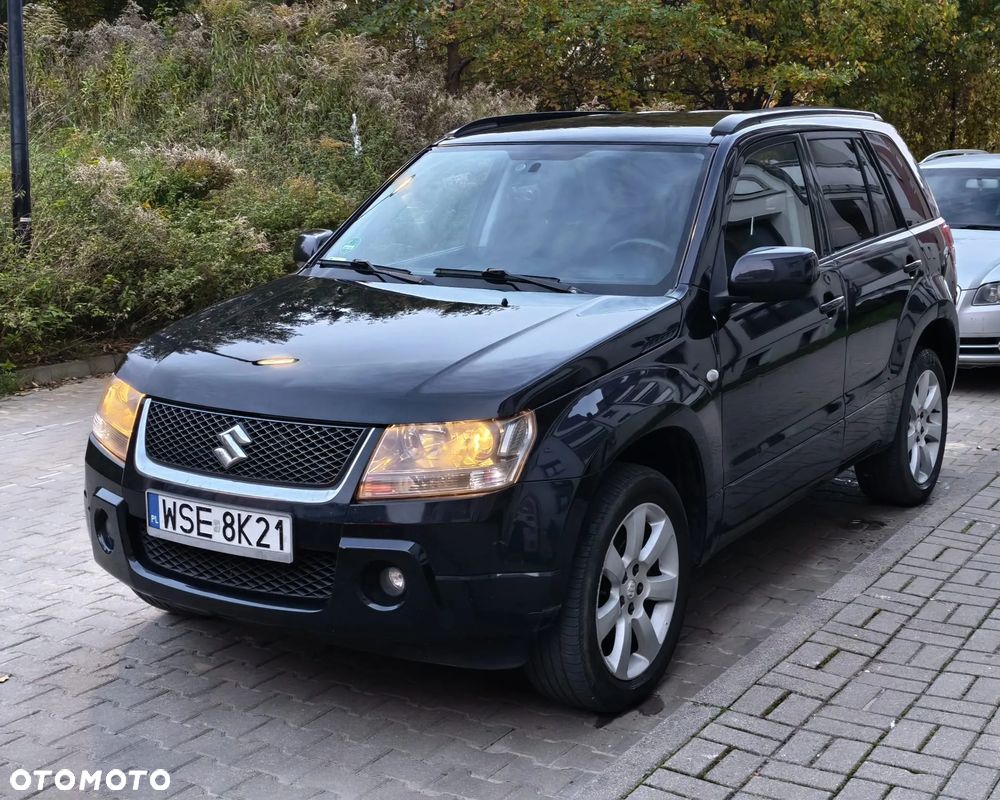 Suzuki Grand Vitara 2.0 - 17