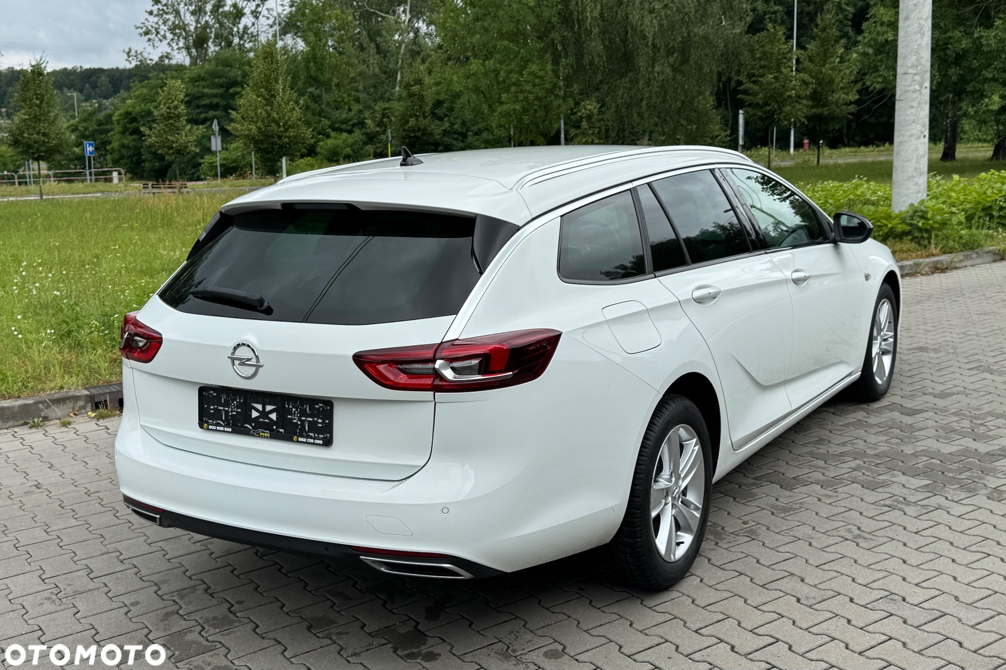 Opel Insignia 2.0 CDTI 4x4 Business Elegance S&S - 5