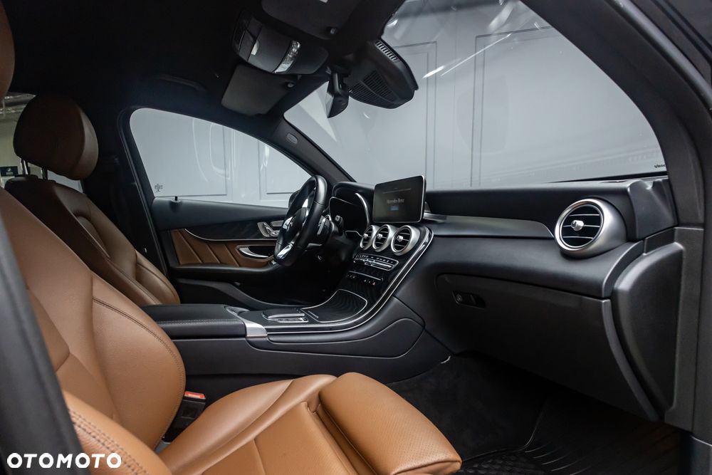 Mercedes-Benz GLC 300 d 4-Matic - 25