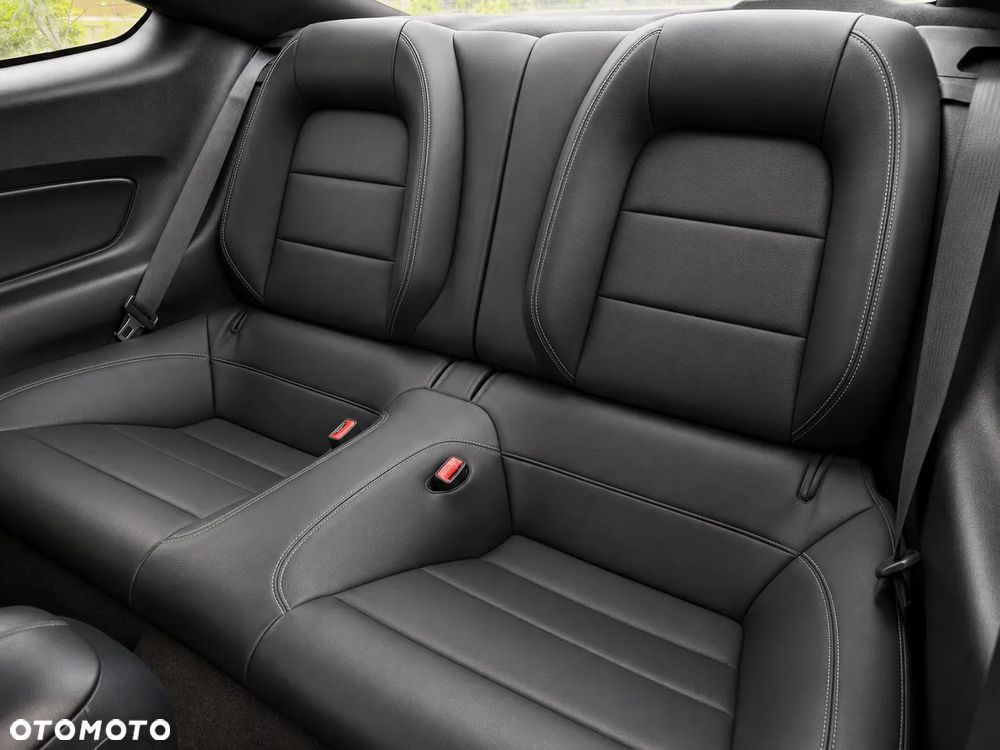 Ford Mustang 3.7 V6 Premium - 18