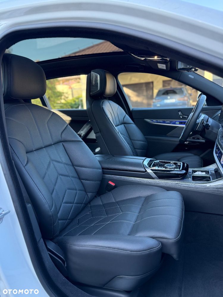 BMW Seria 7 740Li xDrive - 9