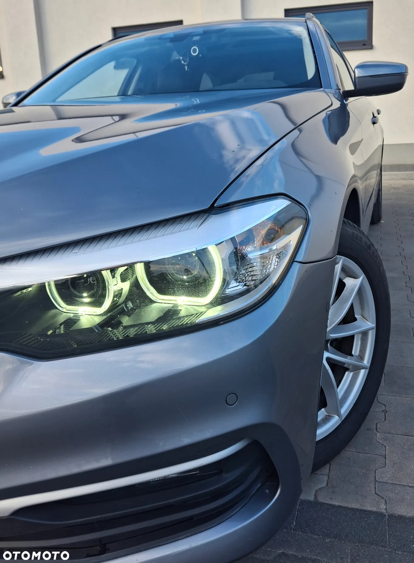 BMW Seria 5 518d Sport Line - 3