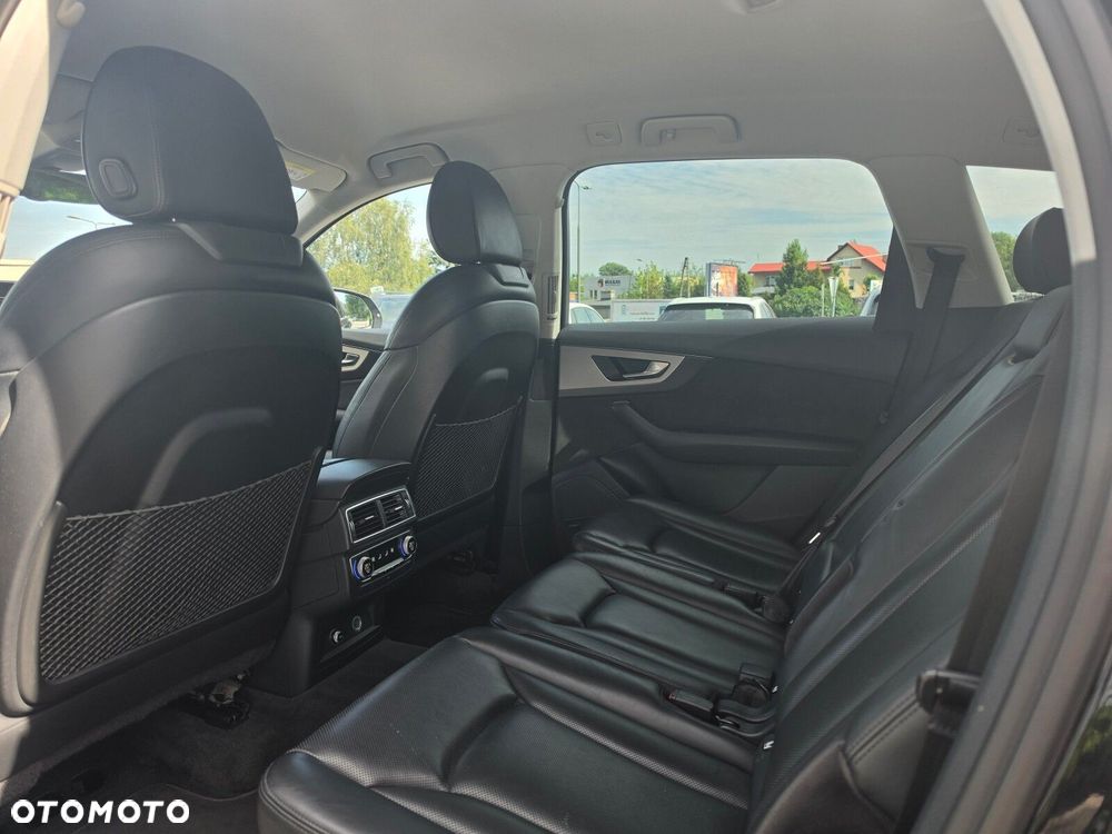 Audi Q7 - 13