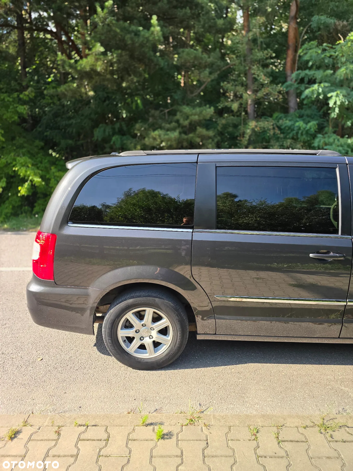 Chrysler Town & Country 3.6 Limited - 13