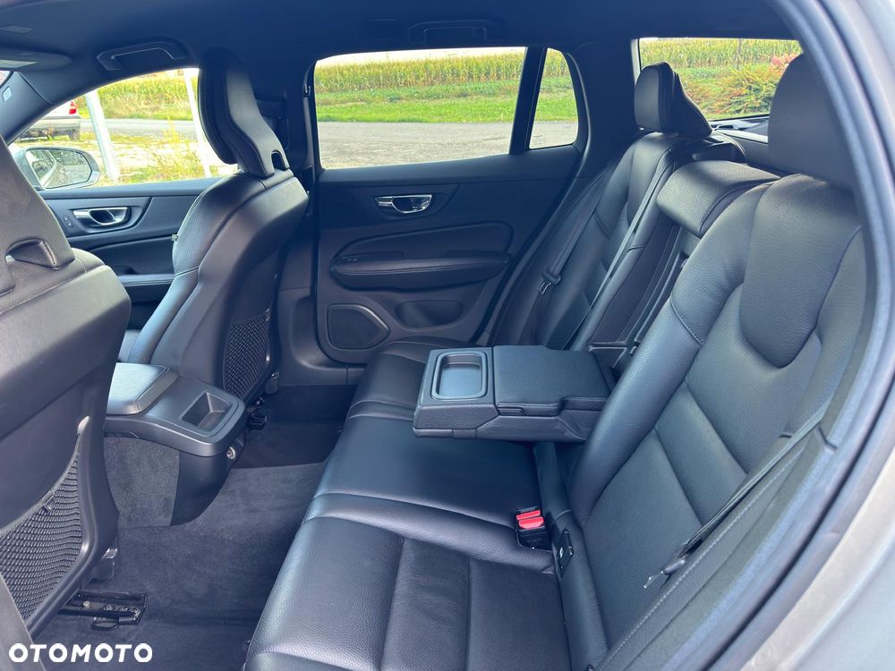 Volvo V60 - 16