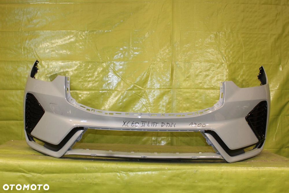 Zderzak przód Volvo XC60 II po 2022r. R-Design - 1