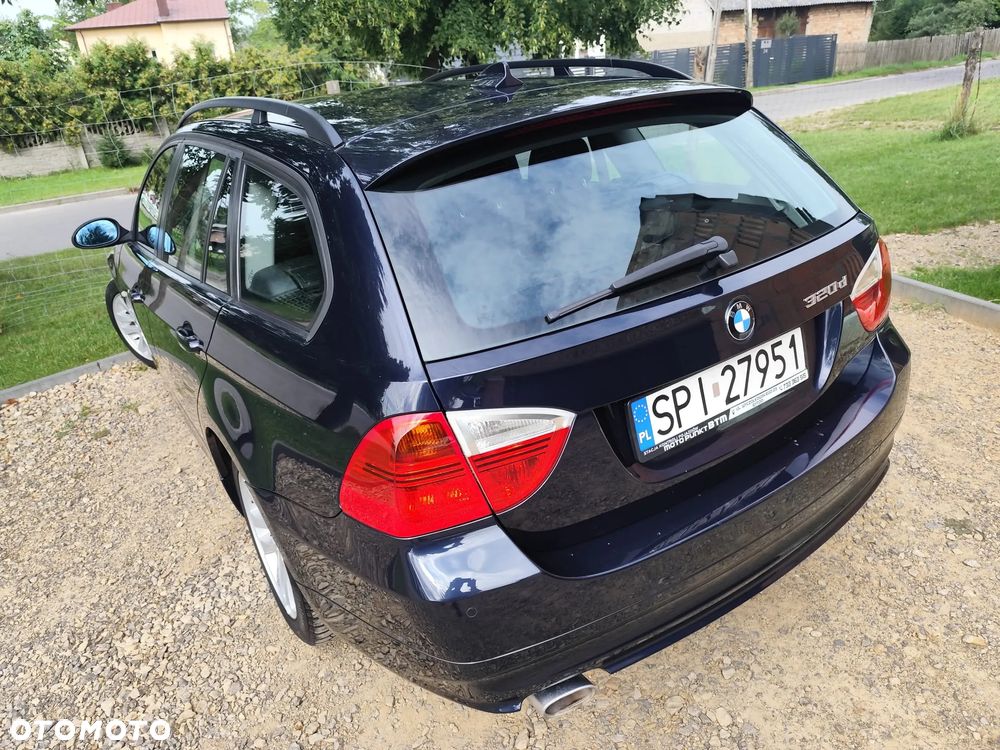 BMW Seria 3 320d DPF - 18