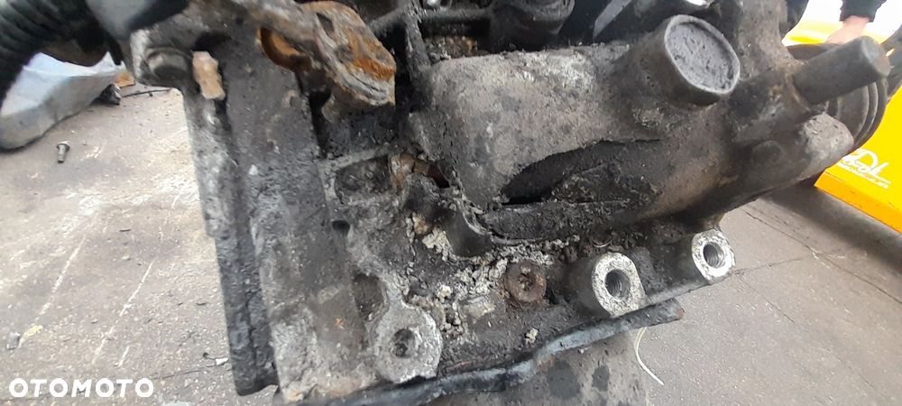 Skrzynia biegów Toyota Corolla E12 1.4 VVTI Uszodzony wybierak !! - 2