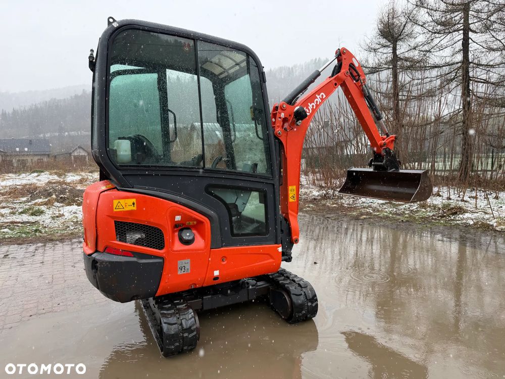 Kubota KX016-4 Koparka Gąsienicowa 2 tony. DEKRA aktualna do 2026r. Rozsuwane Hydr. podwozie! Sprowadzona z Gospodarstwa Norweskiego! Zero luzów i wycieków. Maszyna jak Nowa z Salonu! 2016rok. Pełna Dokumentacja. Gąsienice bez zużycia! Łyżka Skarpowa! Szybkozłącze! szybka wolna jazda. Ani deka luzów i wycieków. OKAZJA - 12