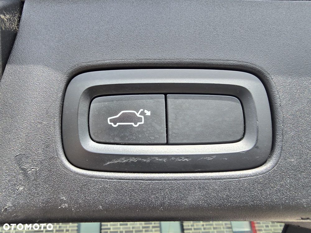 Volvo V90 Cross Country D4 AWD - 18