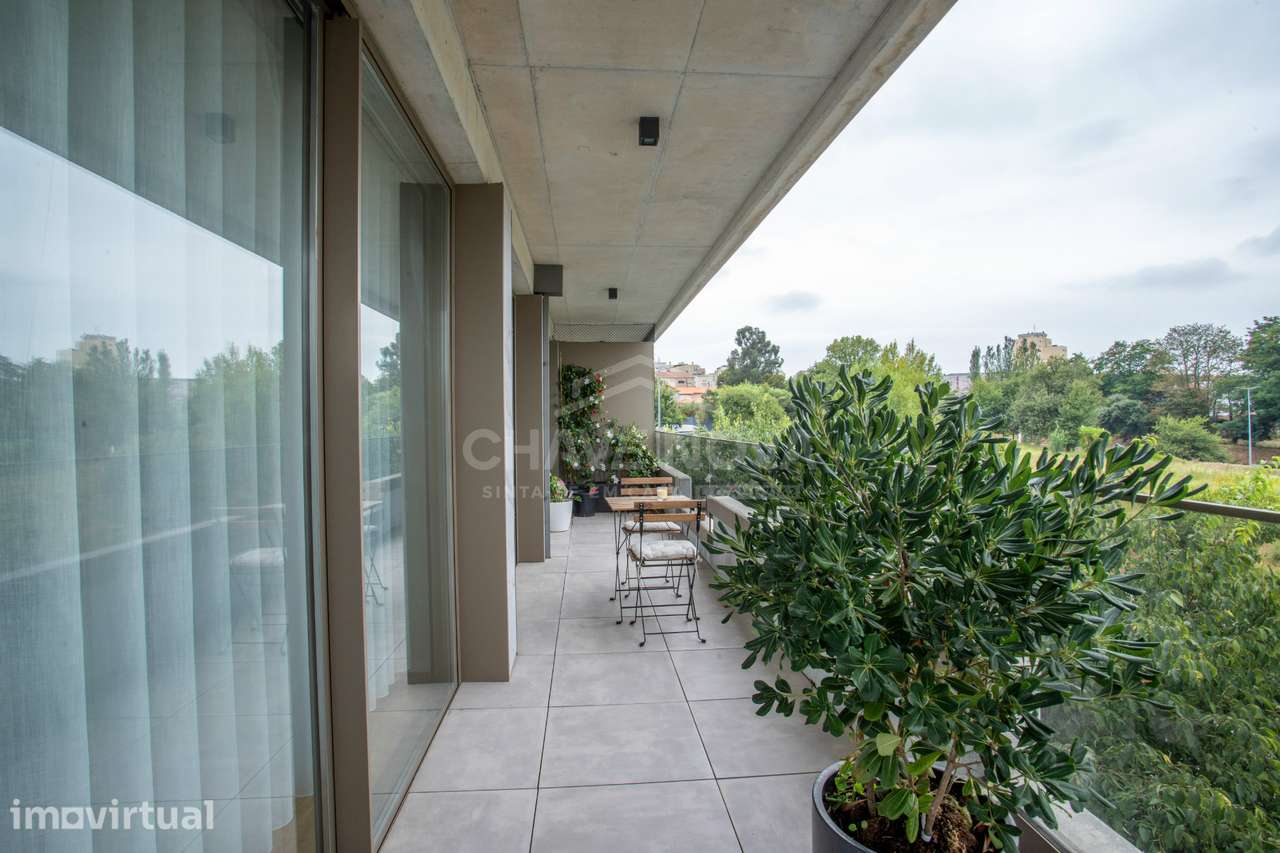 T3 Como Novo c/ 2 Lugares de Garagem em Mafamude (El Corte Inglés) - Grande imagem: 5/36