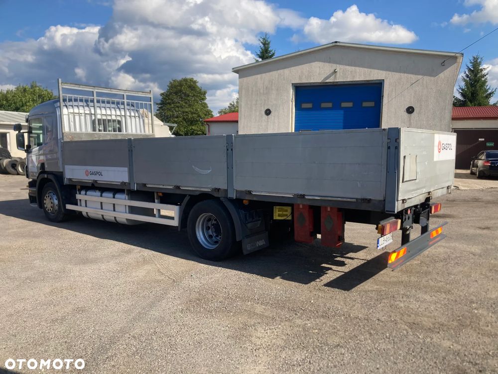 Scania P 320 - 4