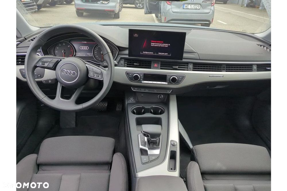 Audi A4 Limousine - 9