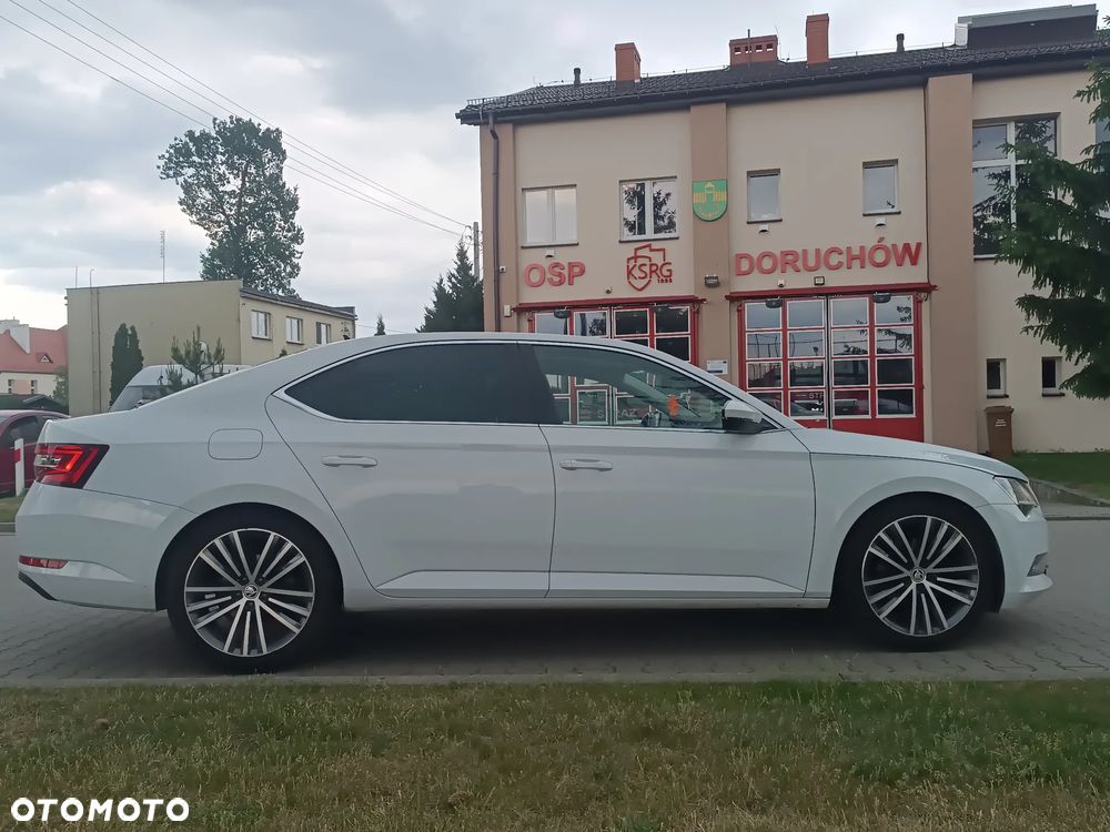 Skoda Superb 2.0 TDI 4x4 DSG Sportline - 5