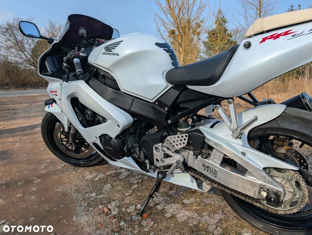 Honda CBR - 17