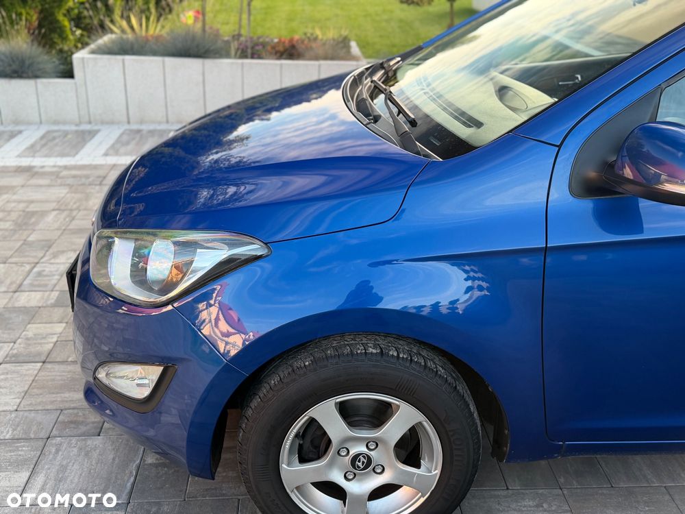 Hyundai i20 1.1 CRDi Trend - 24
