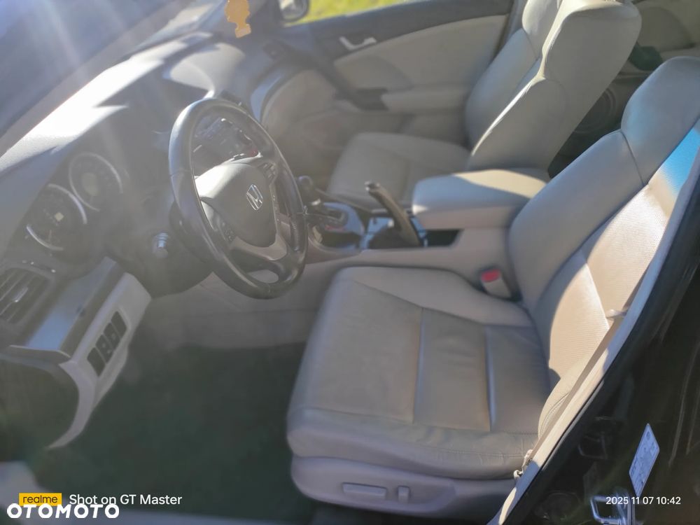 Honda Accord 2.4 Executive - 11