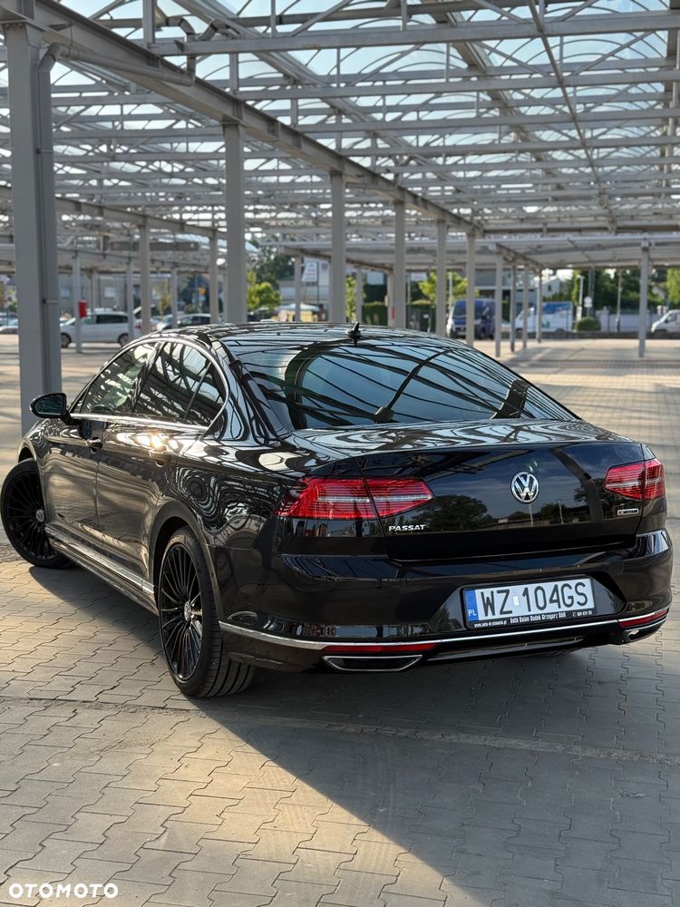Volkswagen Passat 2.0 TSI 4Mot R-Line Edition DSG - 10