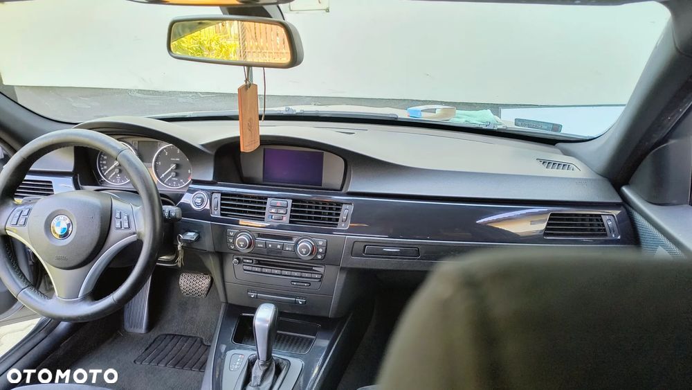 BMW Seria 3 318d DPF Edition Exclusive - 9