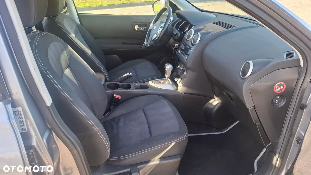 Nissan Qashqai 2.0 CVT lounge - 11