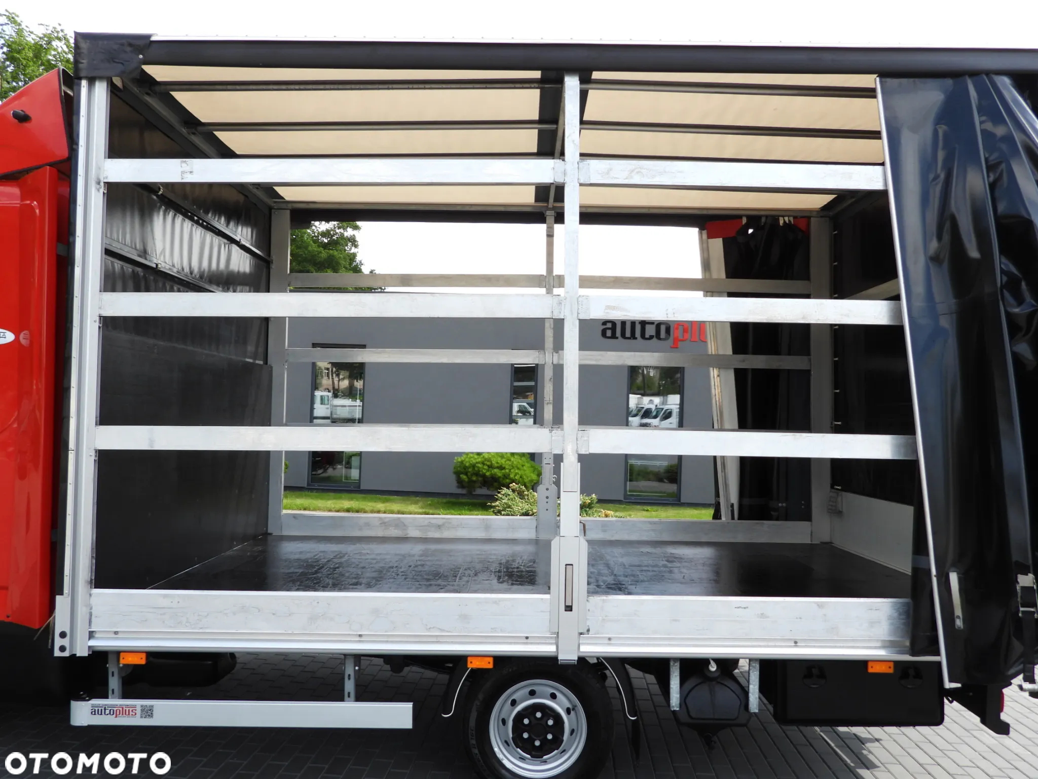 Iveco DAILY 35S21 PLANDEKA 10 PALET WEBASTO TEMPOMAT NAWIGACJA LEDY PNEUMATYKA AUTOMAT HI-MATIC KLIMATYZACJA 210KM [ 484924 ] - 19