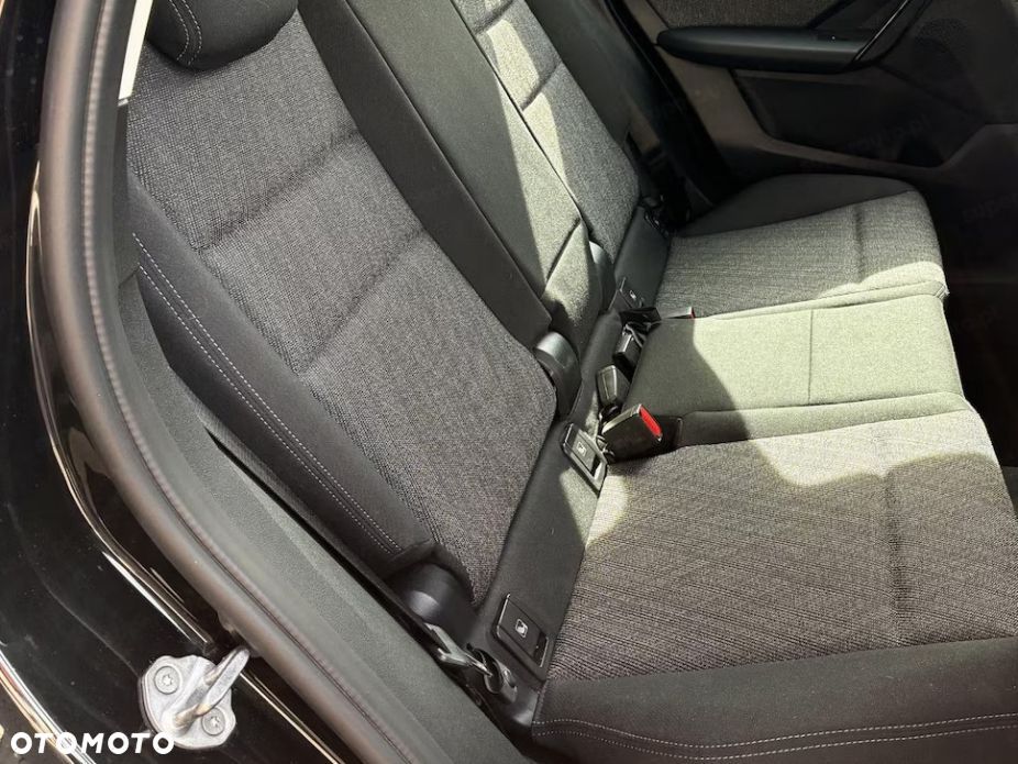 BMW X1 sDrive18i - 13