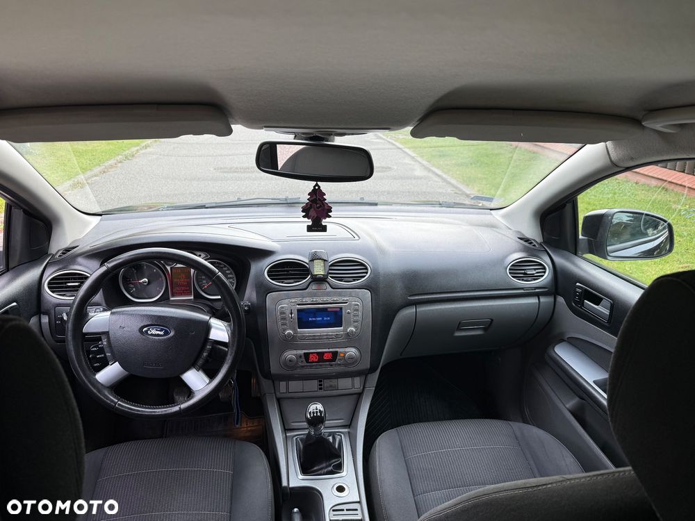 Ford Focus ver-1-8-tdci-trend-plus - 15