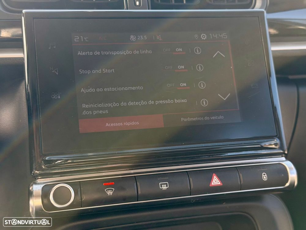 Citroën C3 1.2 PureTech Shine - 23