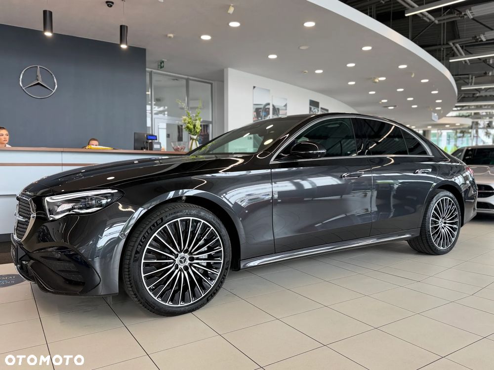 Mercedes-Benz Klasa E 300 4-Matic AMG - 6