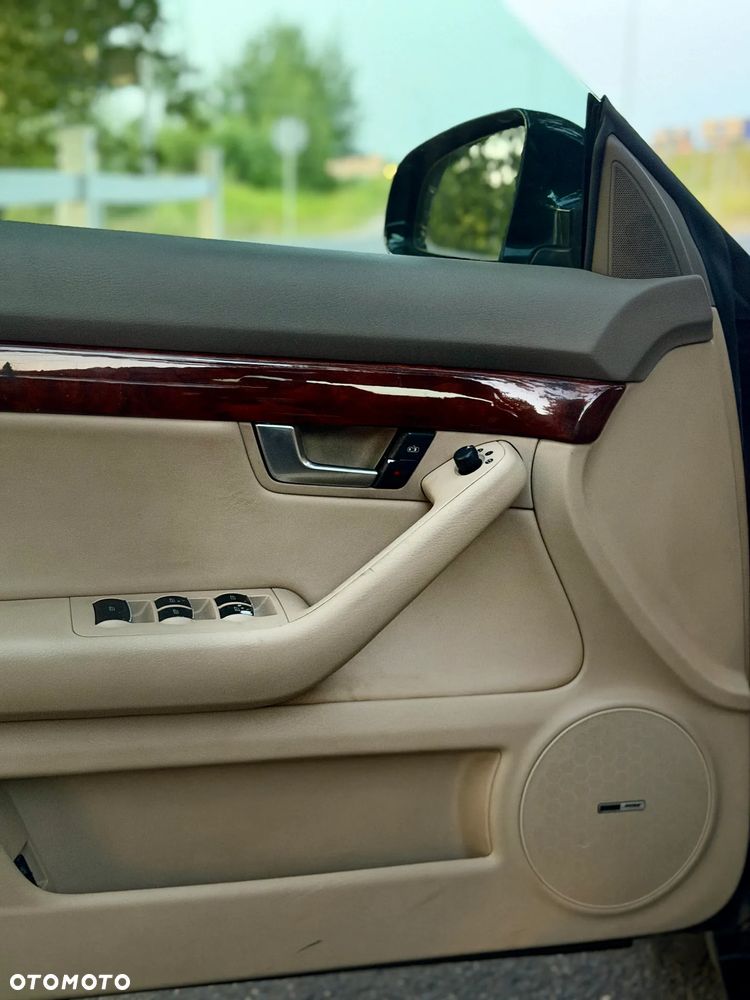 Audi Cabriolet 2.8 - 12