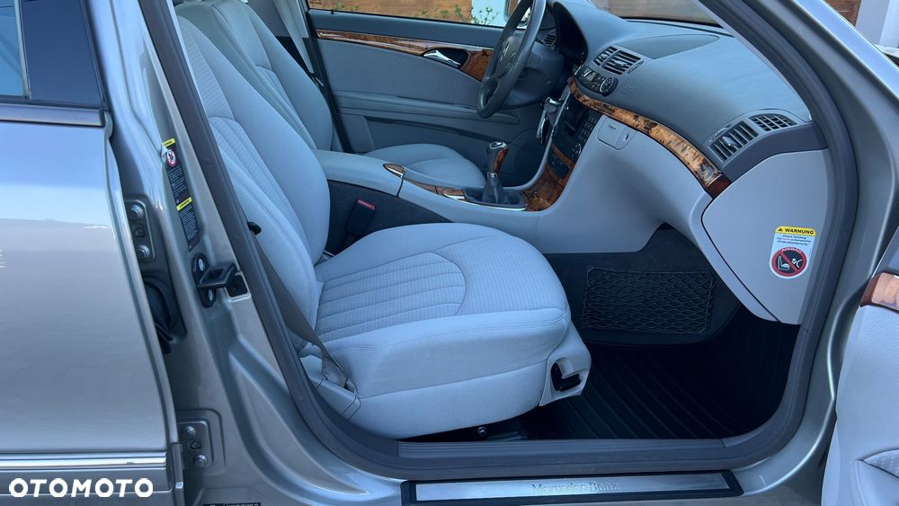 Mercedes-Benz Klasa E 200 Kompressor Elegance - 17